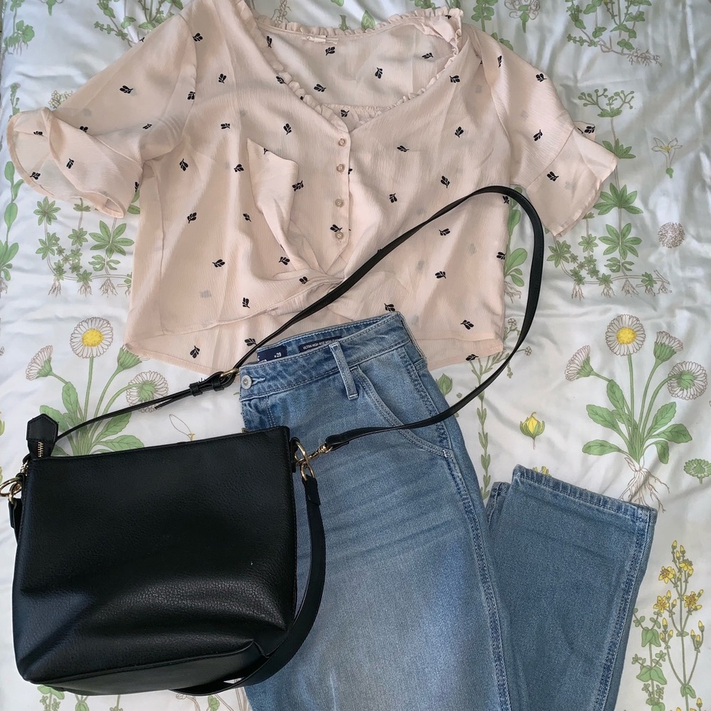 crop lettuce trim blouse